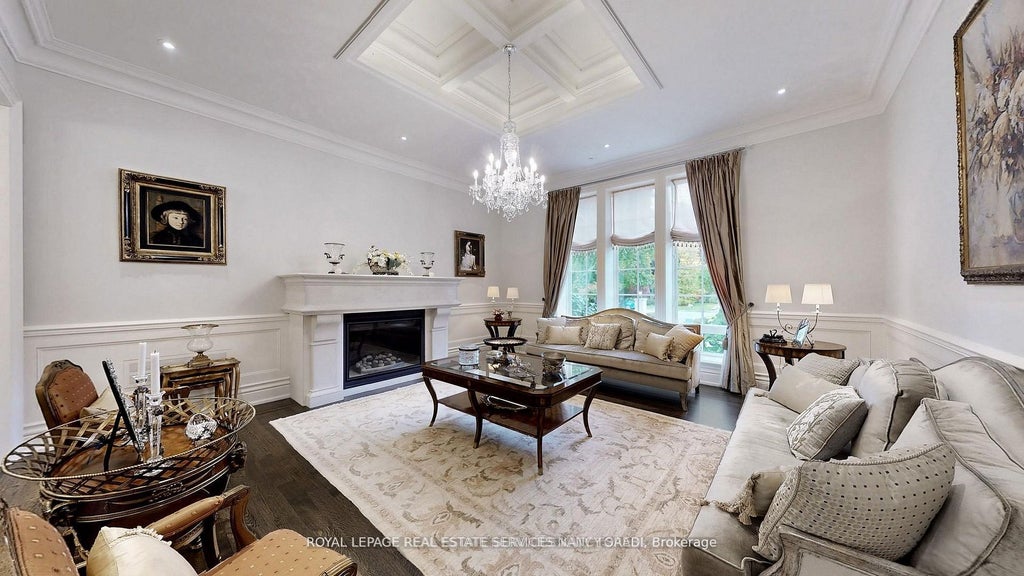 Photo of 101 Forest Heights Boulevard, Toronto, ON M2L 2K7 (MLS # C13444646)