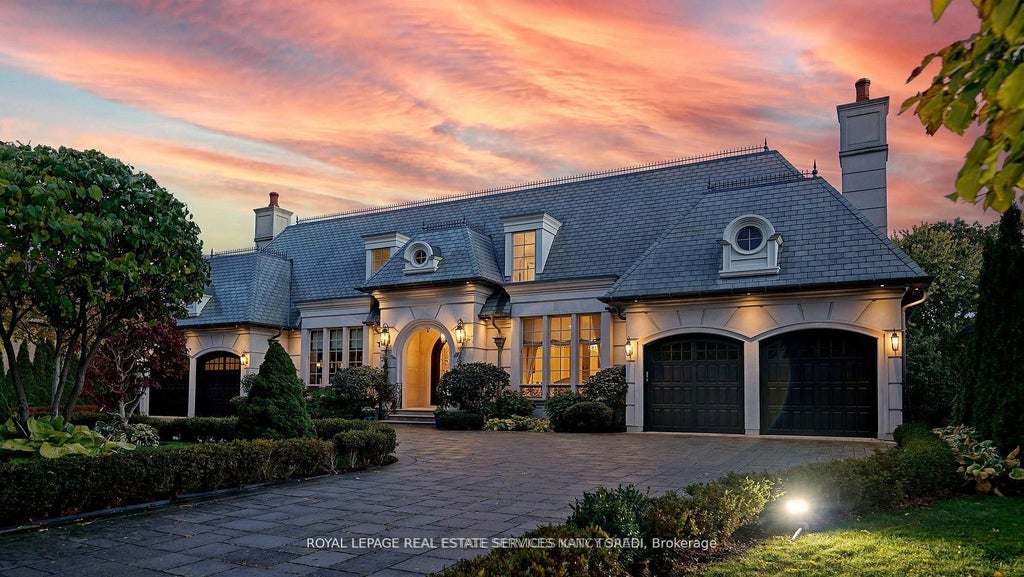 Photo of 101 Forest Heights Boulevard, Toronto, ON M2L 2K7 (MLS # C13444646)