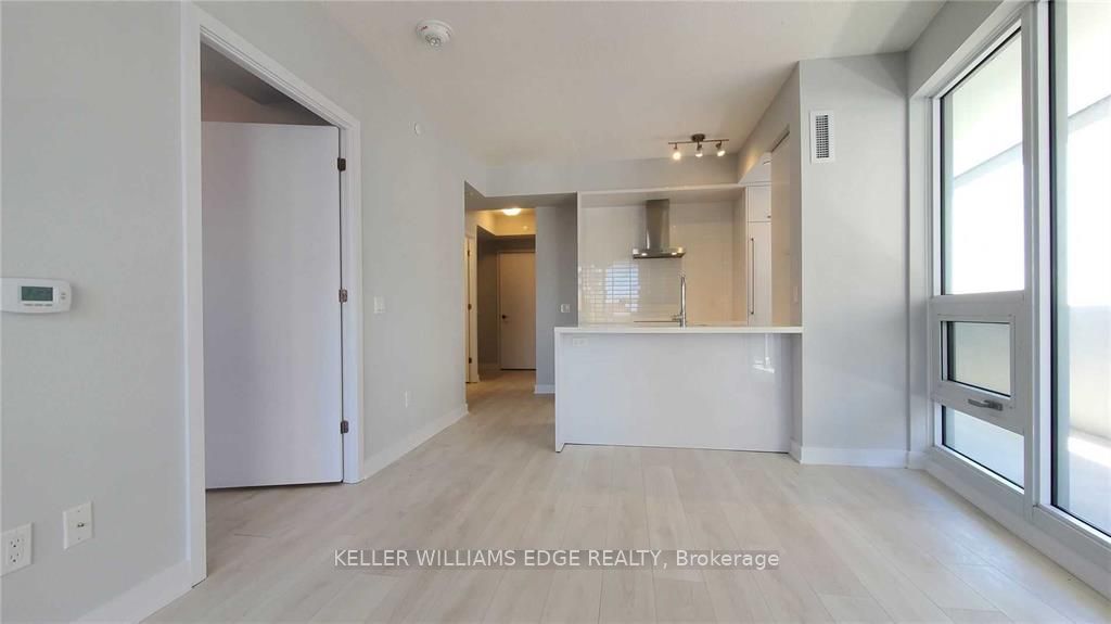 Photo of 2221 Yonge Street #809, Toronto, ON M4S 0B8 (MLS # C13018456)