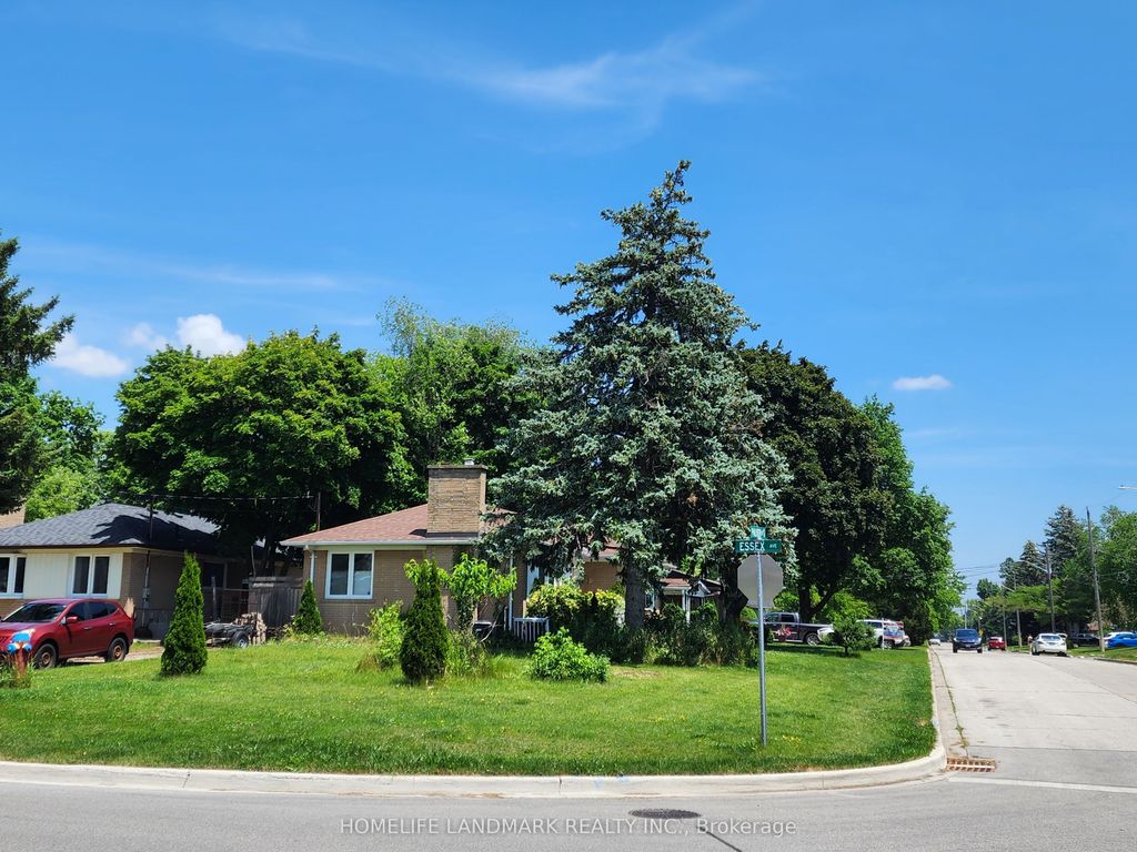 Photo of 283 Paliser Crescent S, Richmond Hill, ON L4C 1R9 (MLS # N13023162)