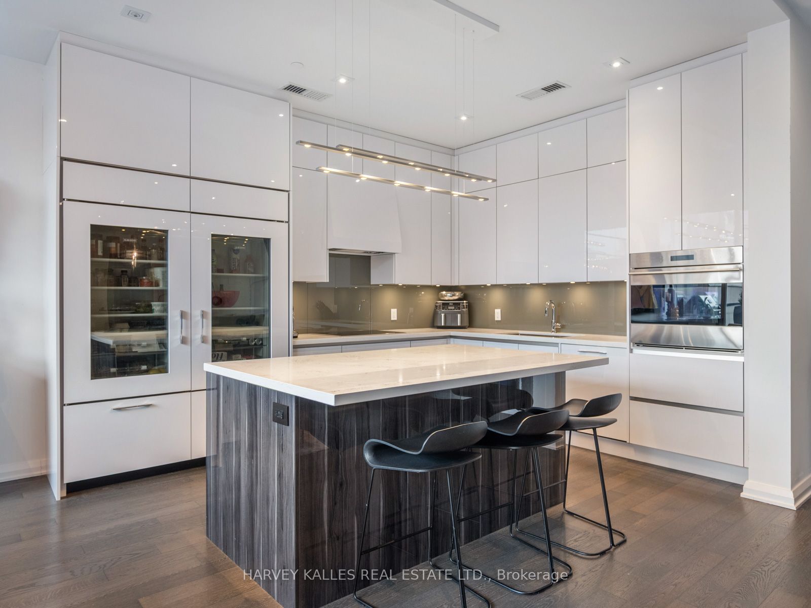 155 Yorkville Avenue 303