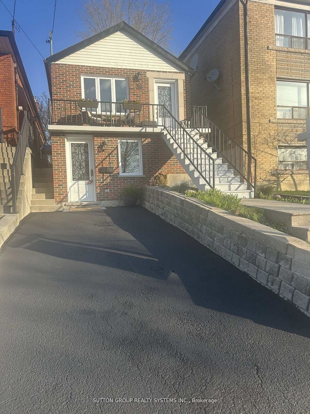 Photo of 38 Donald Avenue, Toronto, ON M6M 1K1 (MLS # W13055966)