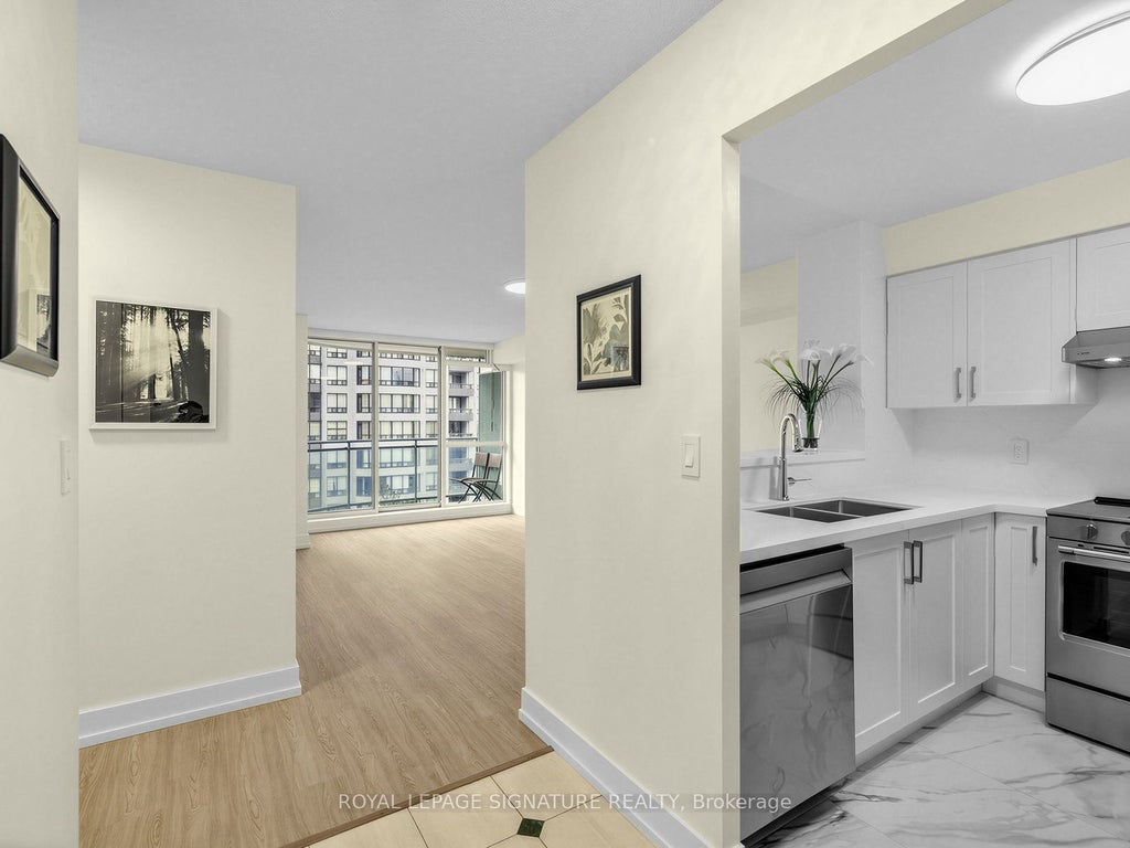 Photo of 28 Pemberton Avenue #1009, Toronto, ON M2M 4L1 (MLS # C14089848)