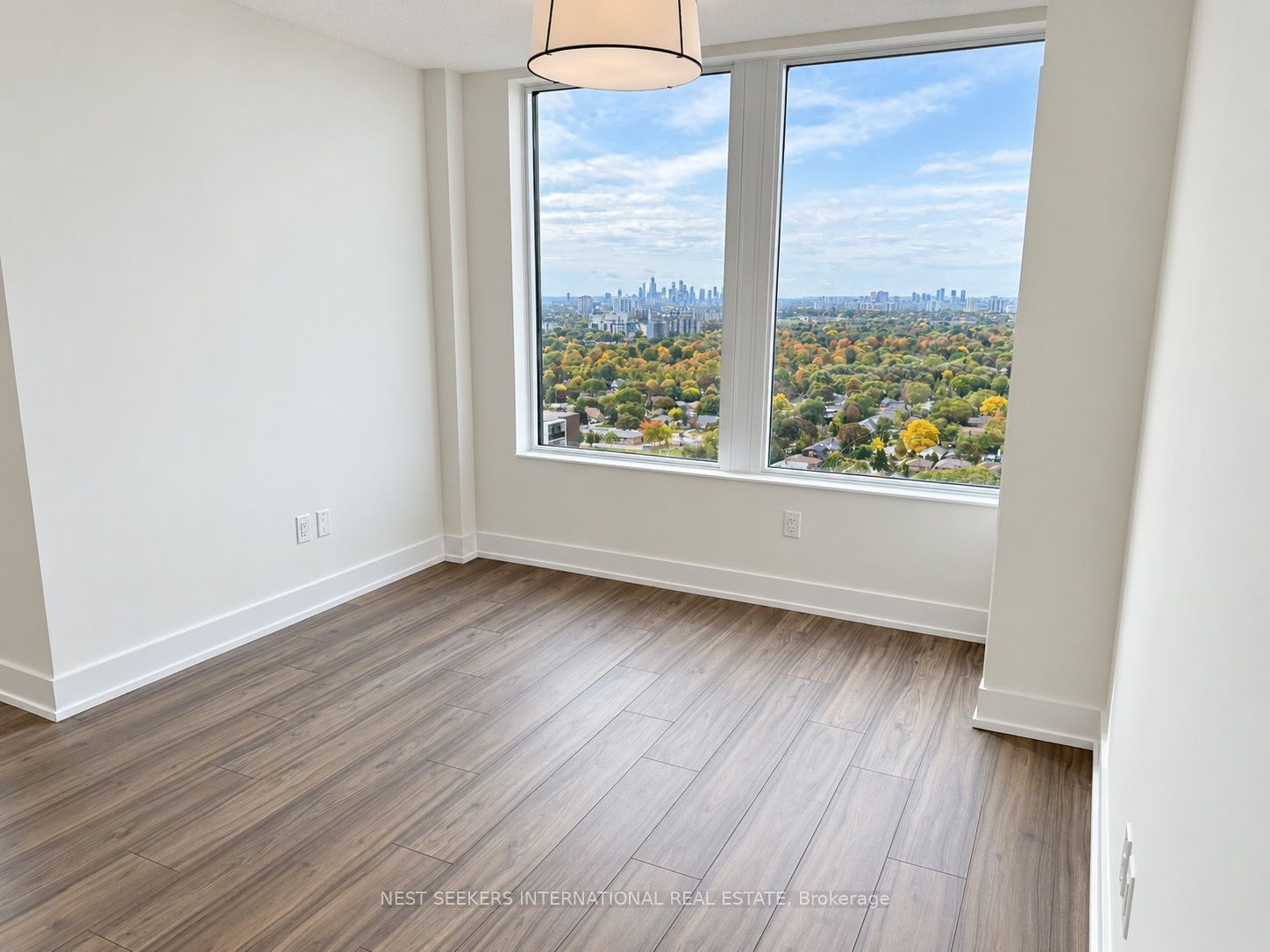 10 Eva Road 2402
