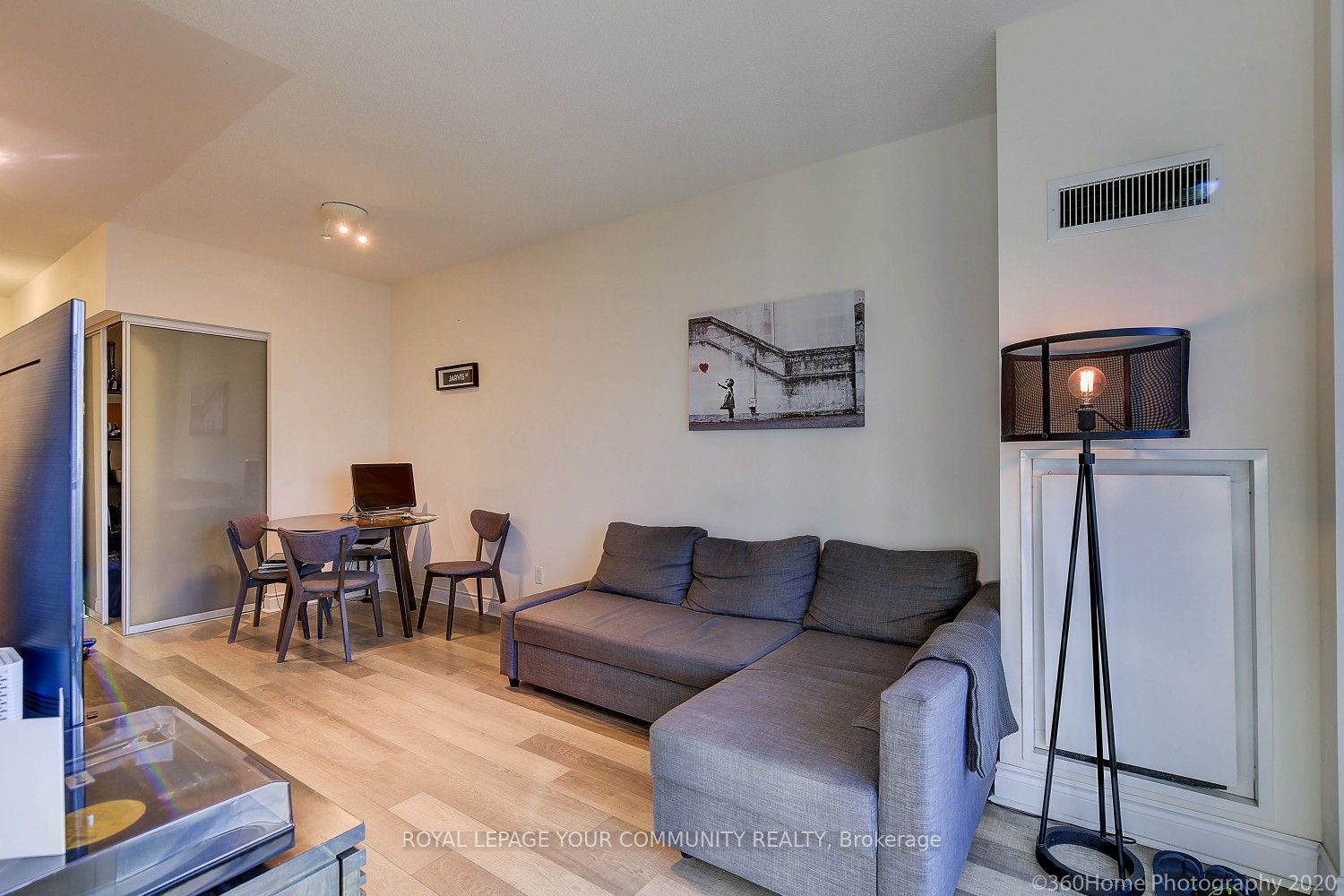 28 Ted Rogers Way 3707