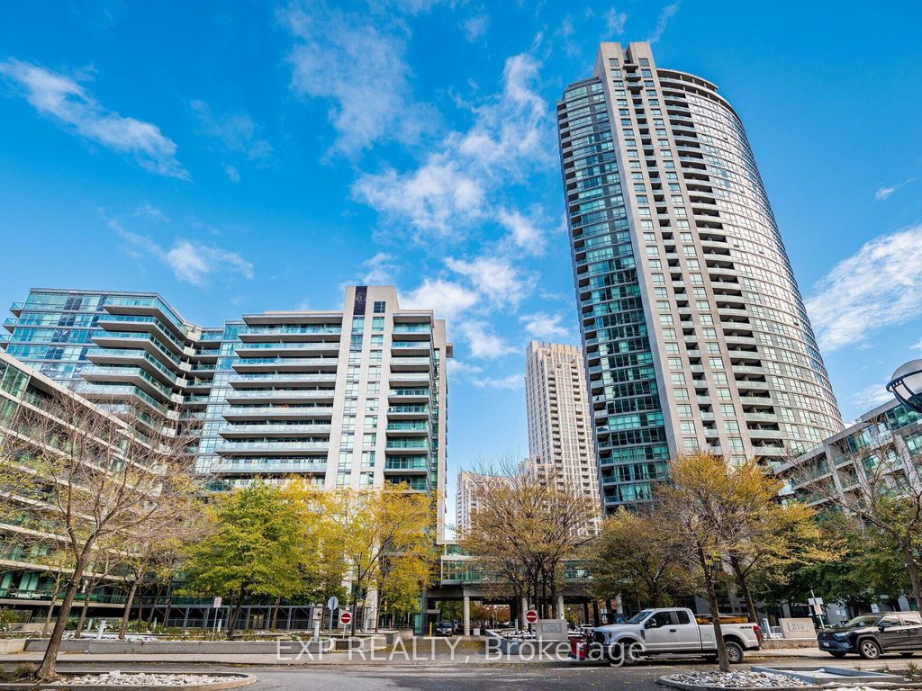 Photo of 209 Fort York Boulevard #167, Toronto, ON M5V 4A1 (MLS # C12775422)