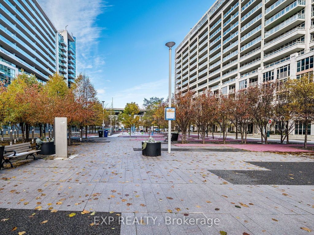 Photo of 209 Fort York Boulevard #167, Toronto, ON M5V 4A1 (MLS # C12775422)