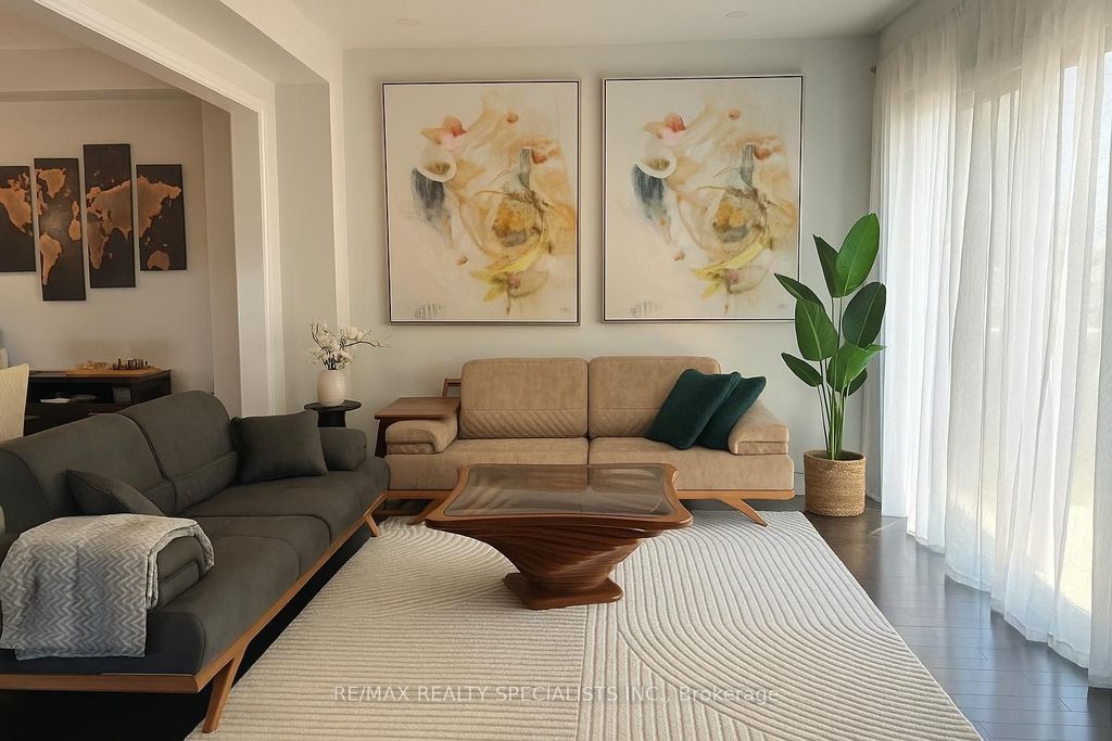 Photo of 903 Sobeski Avenue, Woodstock, ON N4T 0N7 (MLS # X12649946)