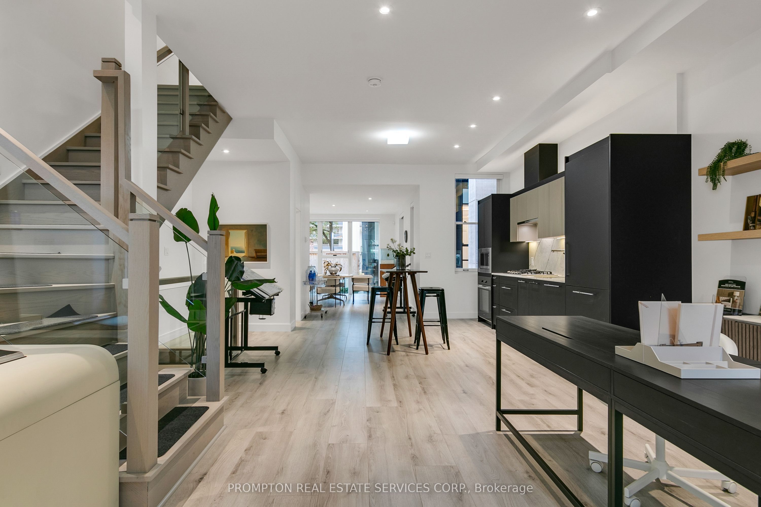 11 Gloucester Street