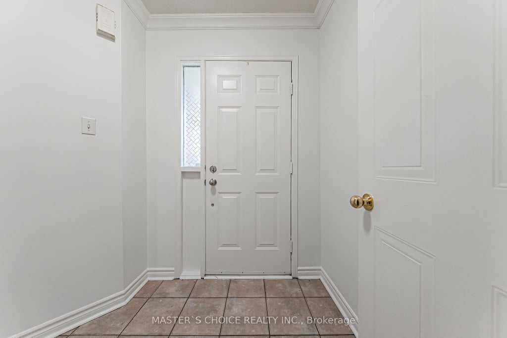 Photo of 5557 Cortina Crescent, Mississauga, ON L4Z 3R2 (MLS # W14080906)