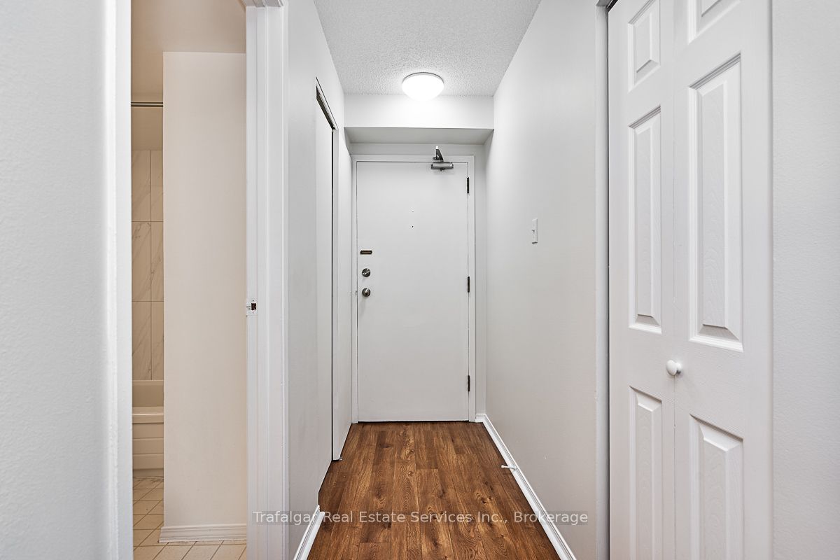 1450 Glen Abbey Gate 221