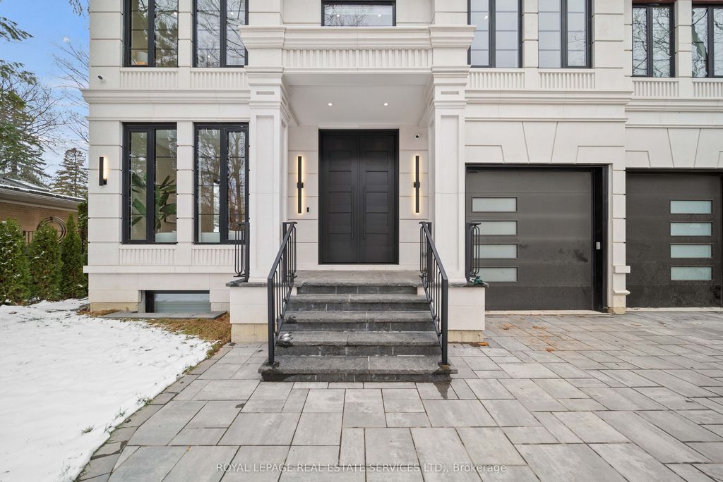 Photo of 4 Waxwing Place, Toronto, ON M3C 1N6 (MLS # C12609188)