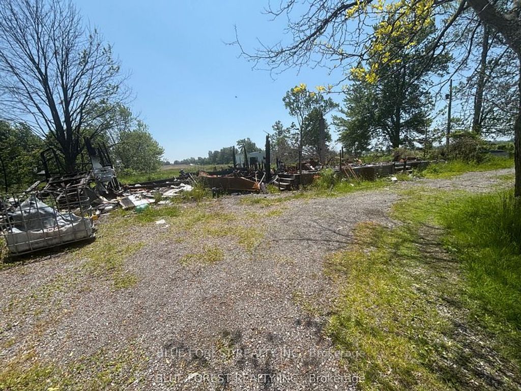 Photo of 2304 North Shore Drive, Haldimand, ON N0A 1K0 (MLS # X12651986)