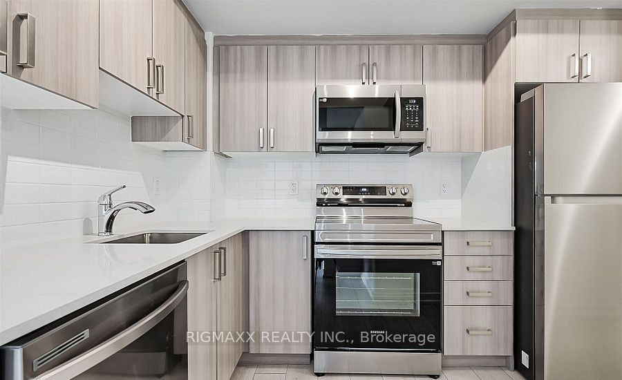 Photo of 556 Marlee Avenue W #521, Toronto, ON M6B 0B1 (MLS # W13673952)