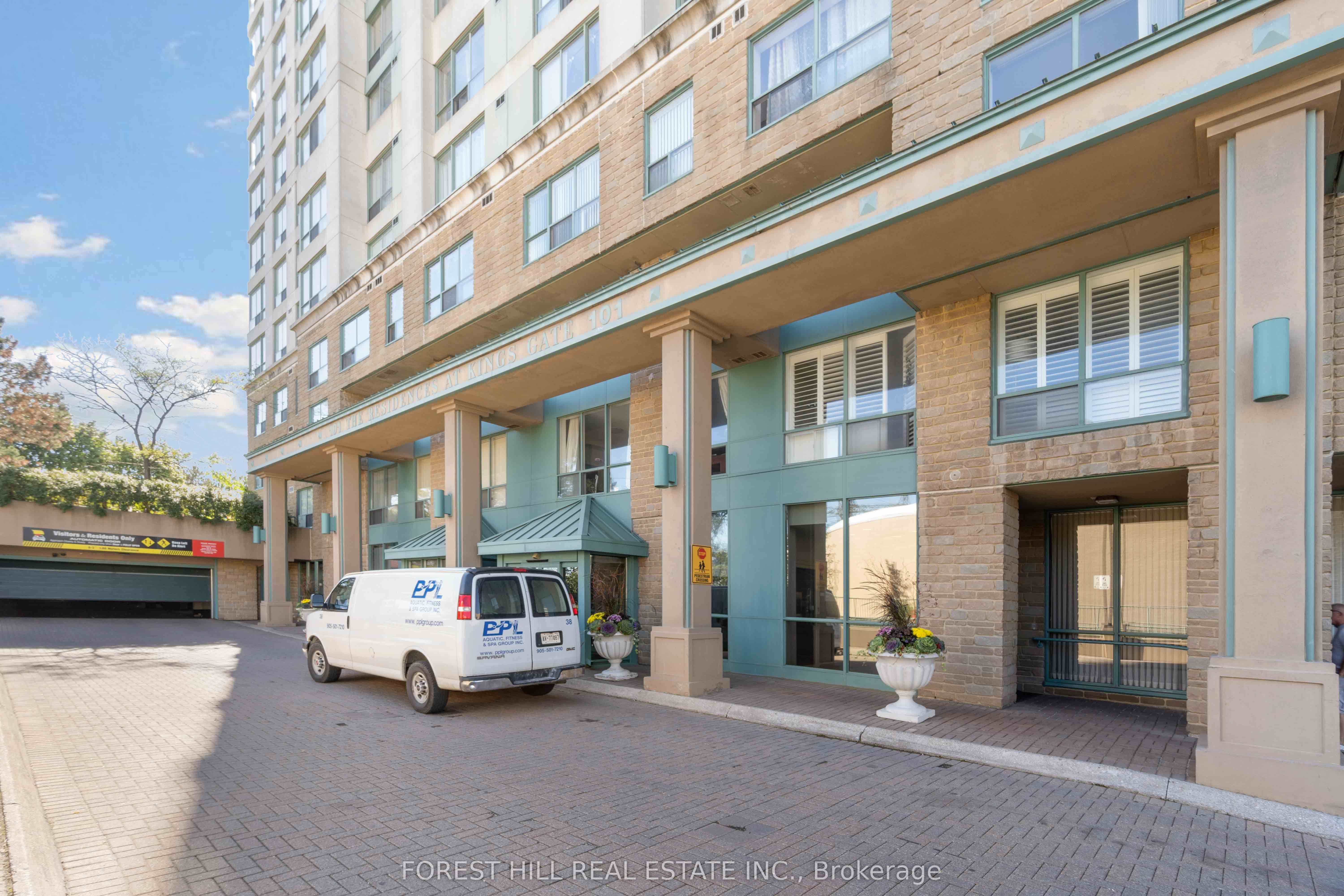 101 Subway Crescent 806