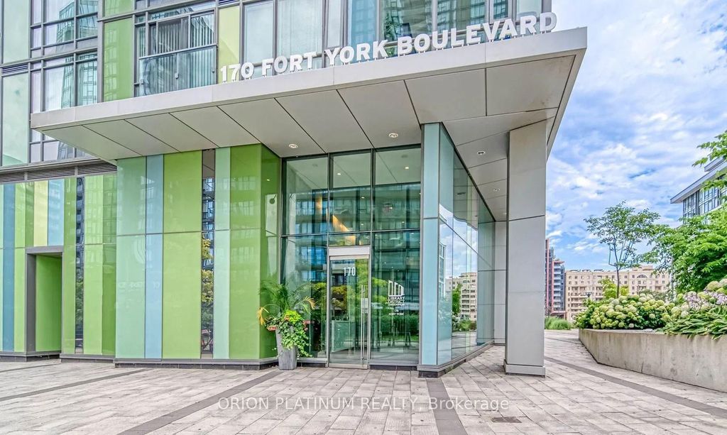 Photo of 170 Fort York Boulevard #2111, Toronto, ON M5V 0E6 (MLS # C12427300)