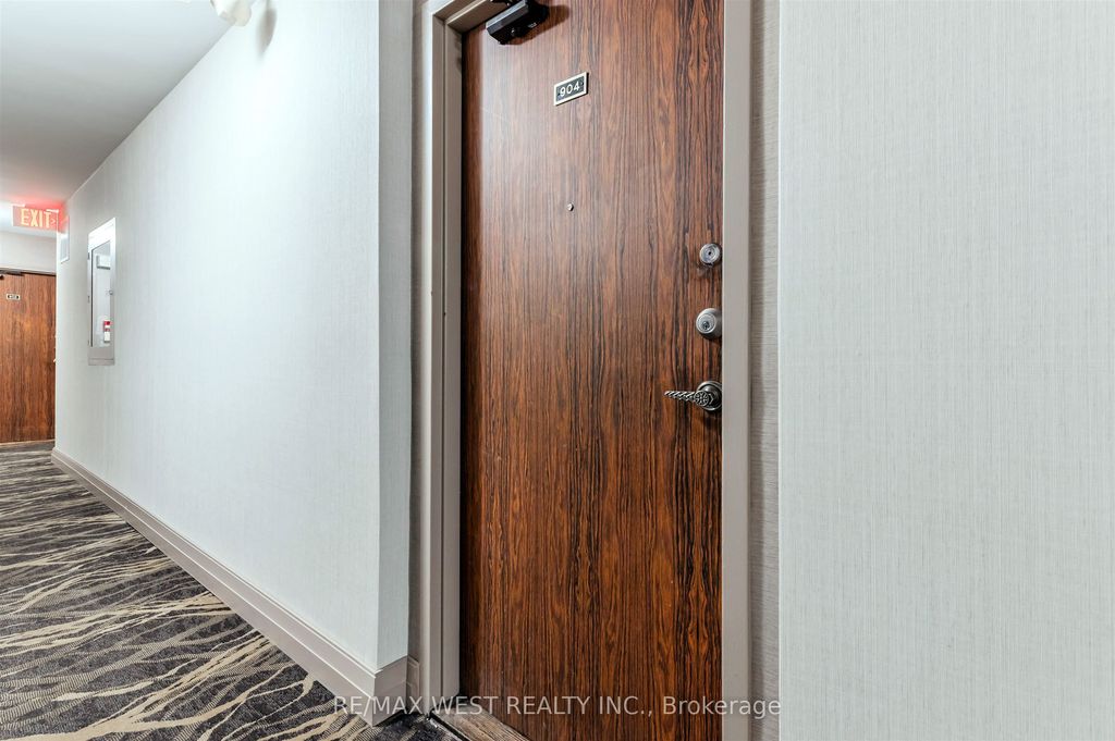 Photo of 130 Neptune Drive #904, Toronto, ON M6A 1X5 (MLS # C12574504)