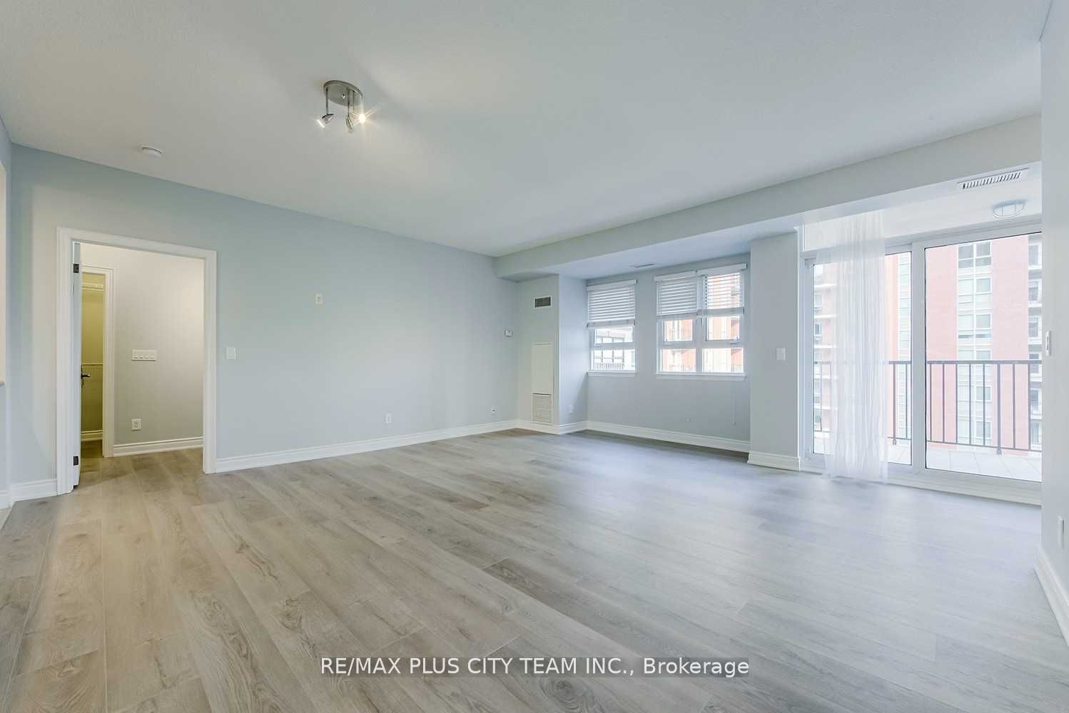399 Elizabeth Street 609