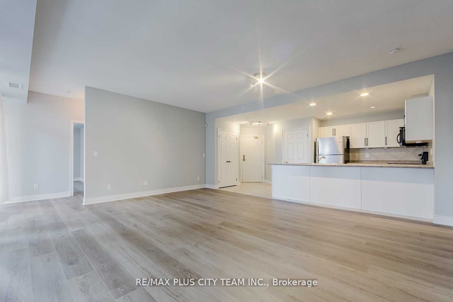 399 Elizabeth Street 609