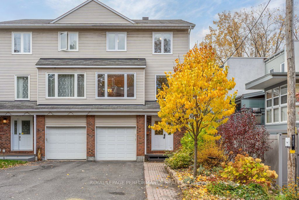 Photo of 4 Birchdale Avenue, Crystal Bay - Rocky Point - Bayshore, ON K2H 5A2 (MLS # X14116884)