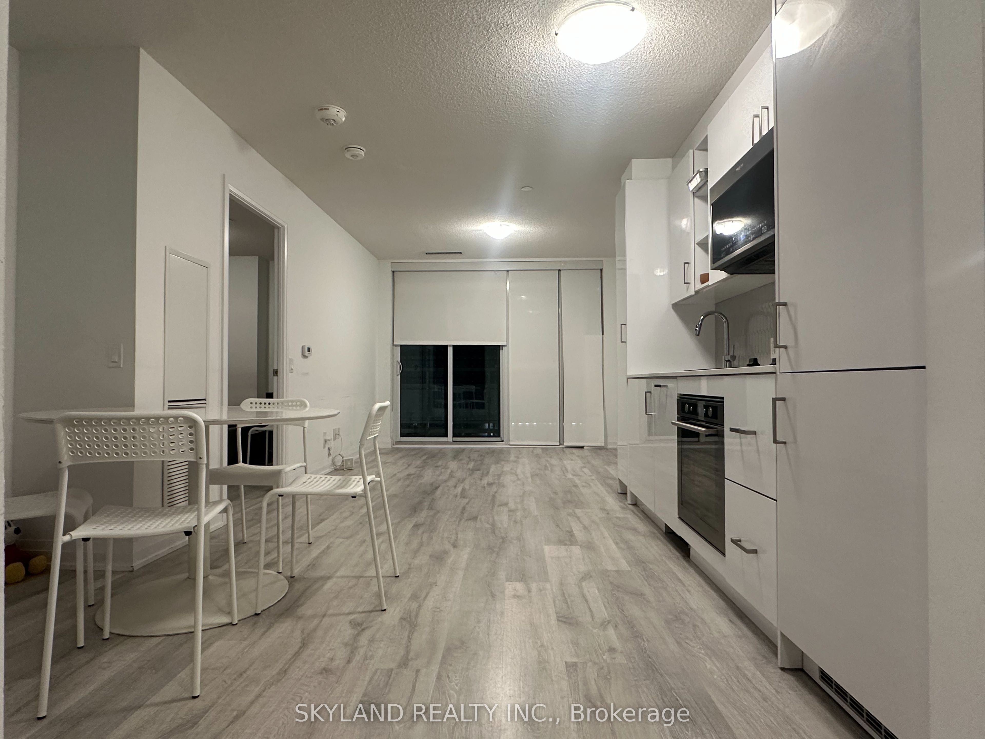 251 Manitoba Street 205