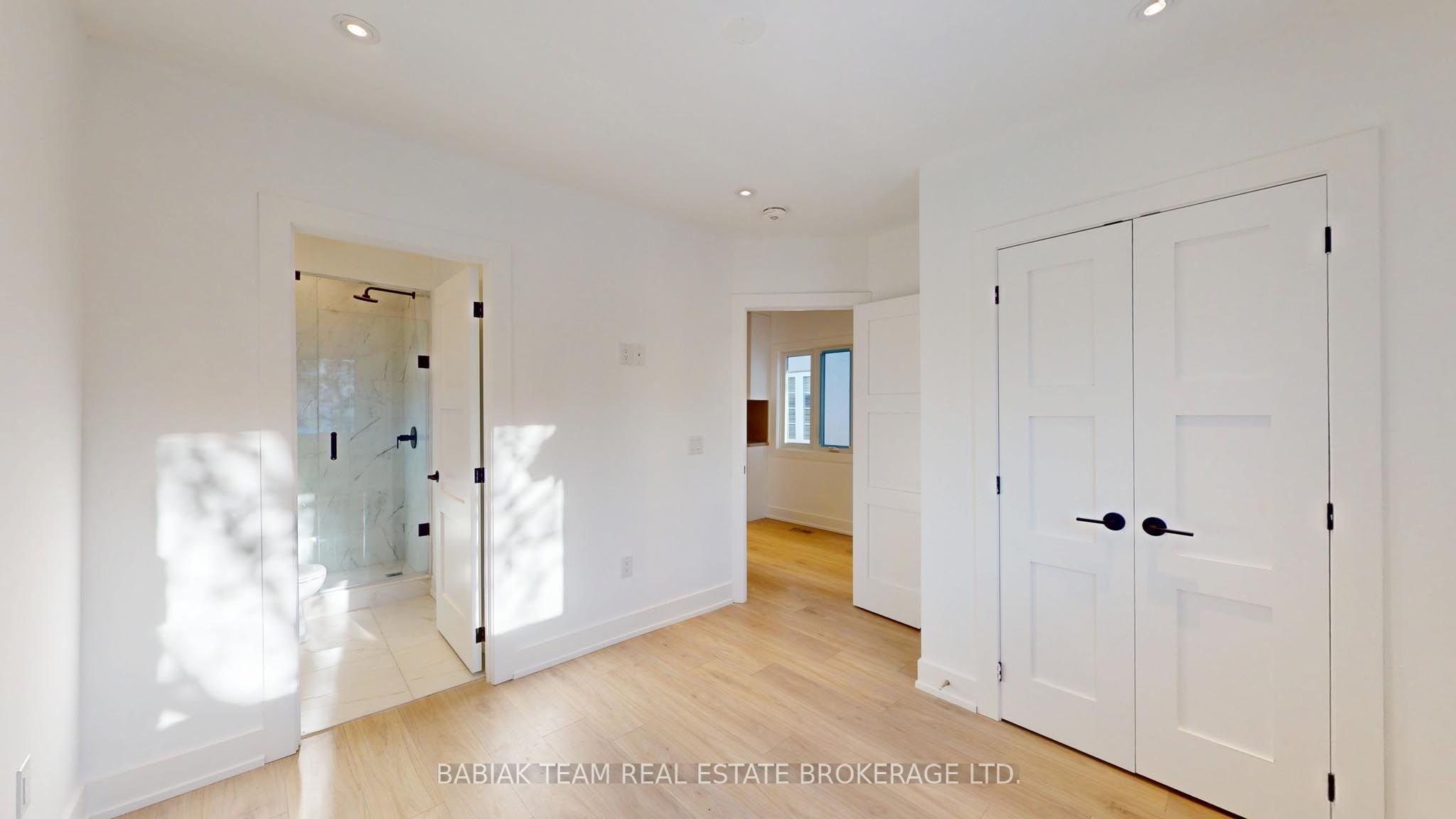 709 Willard Avenue Upper