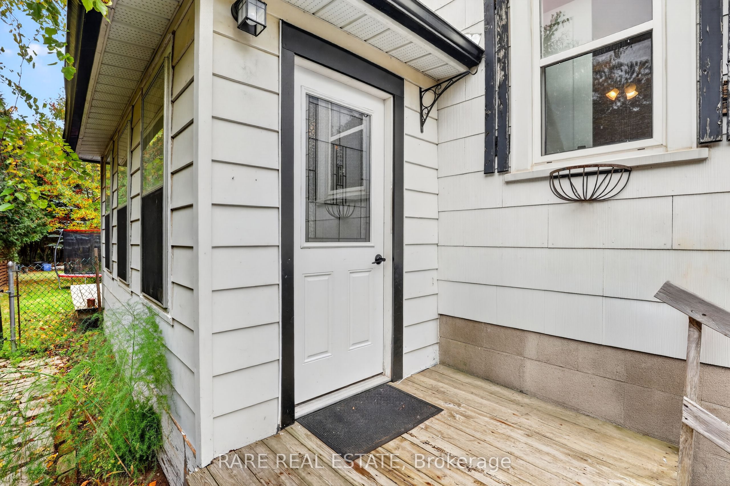 202 Scott Street