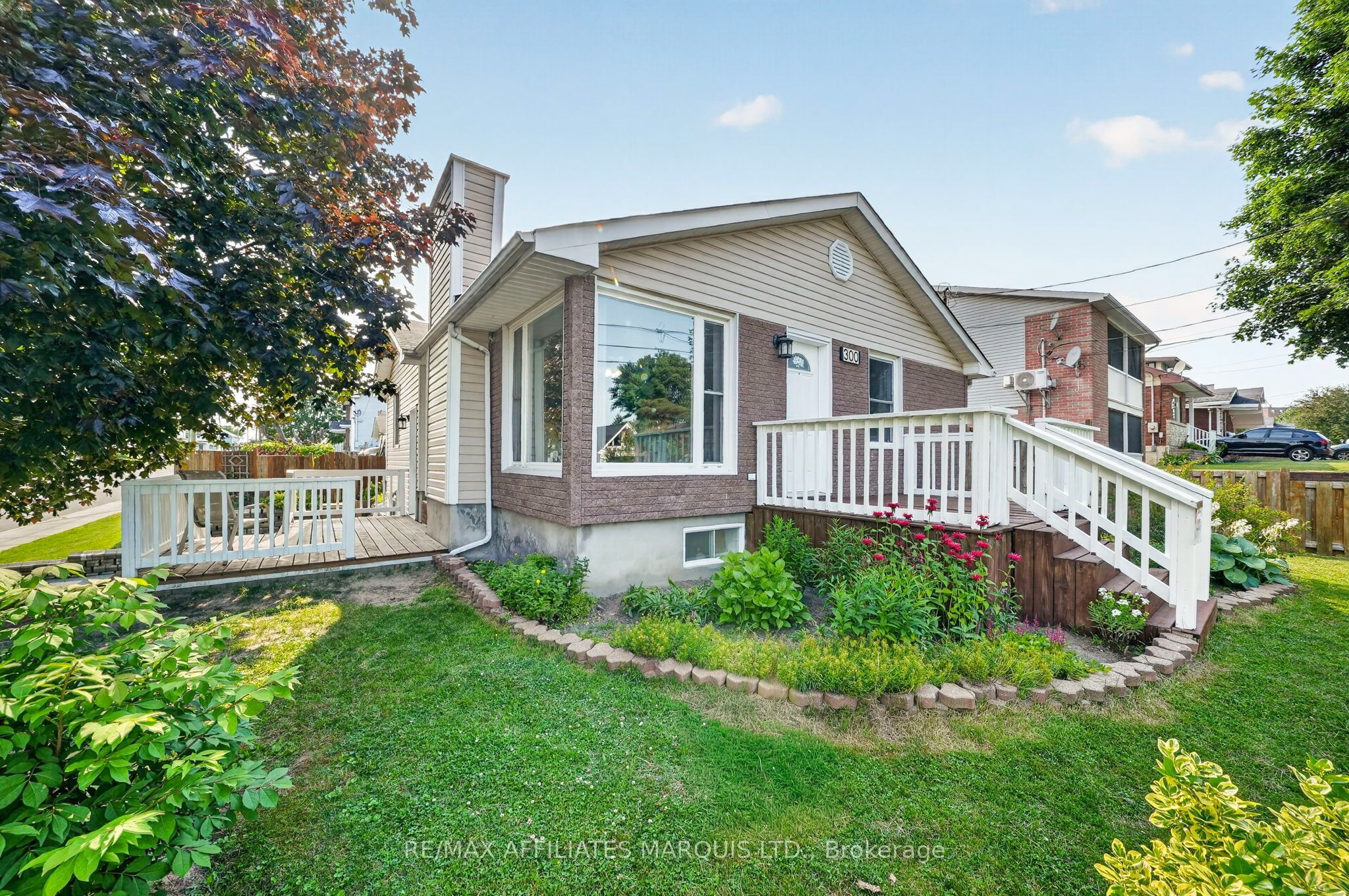 Photo 1 of 46 — 300 Gardner Avenue, Cornwall, ON K6H 5H8