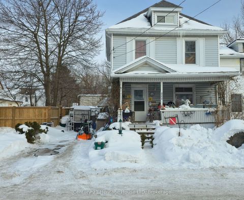 Property photo of 4534 third avenue, niagara falls, ON l2e 4l2