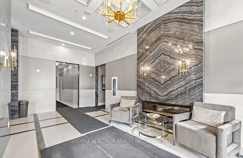 20 Gatineau Drive 1501E