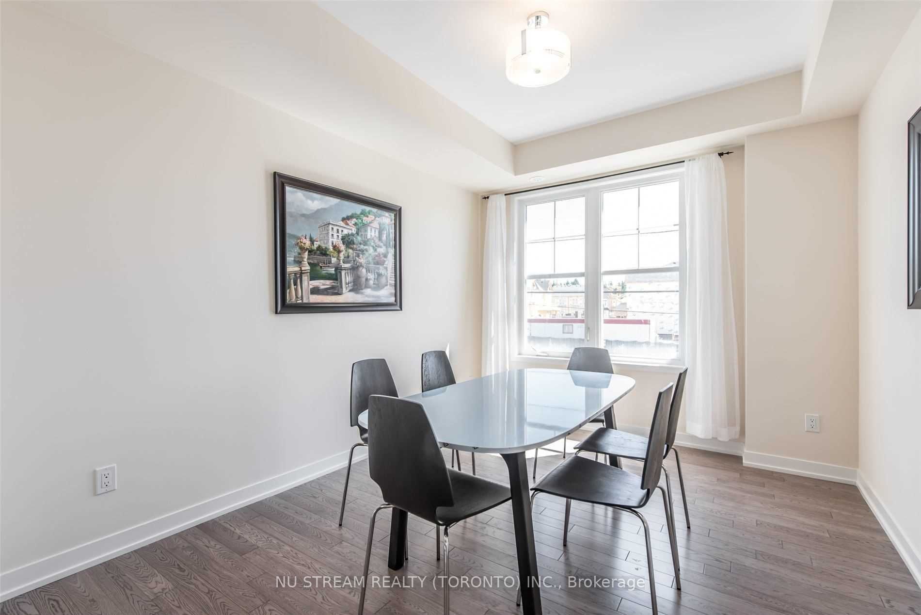 10578 Bathurst Street