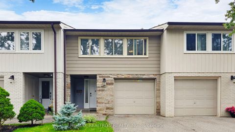 1894 Kirkwall Crescent 20 Mississauga ON L4X 1P1