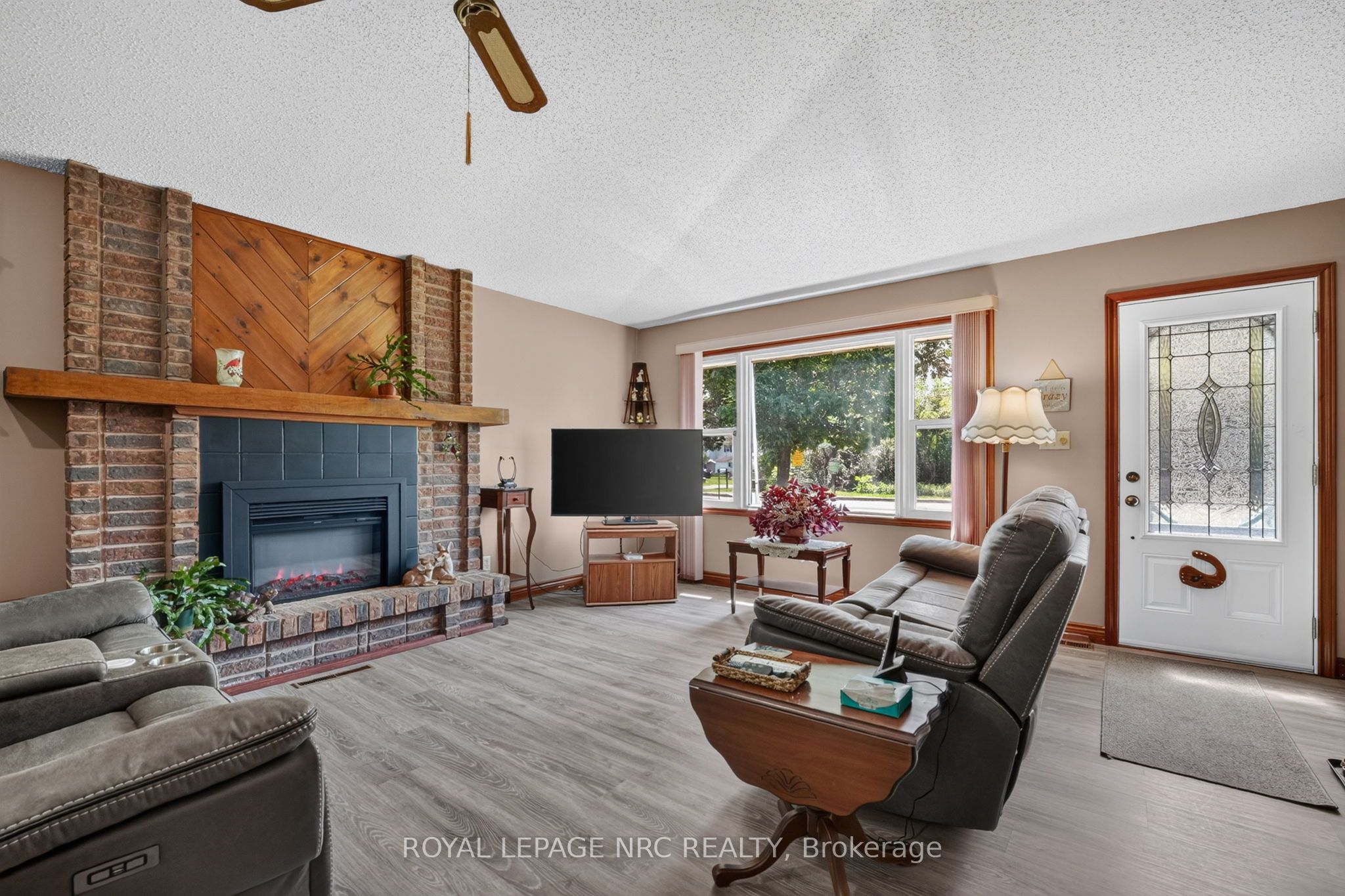 930 EDGEMERE Road