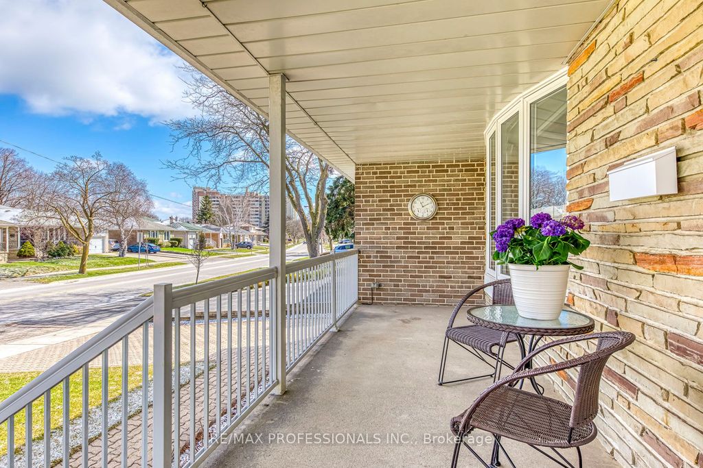 Photo of 270 Wellesworth Drive, Toronto, ON M9C 4S7 (MLS # W12969742)