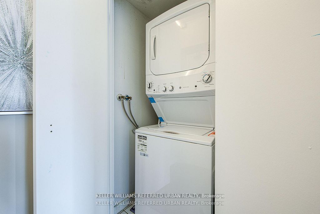 Photo of 218 Queens Quay W #2501, Toronto, ON M5J 2Y6 (MLS # C12499076)