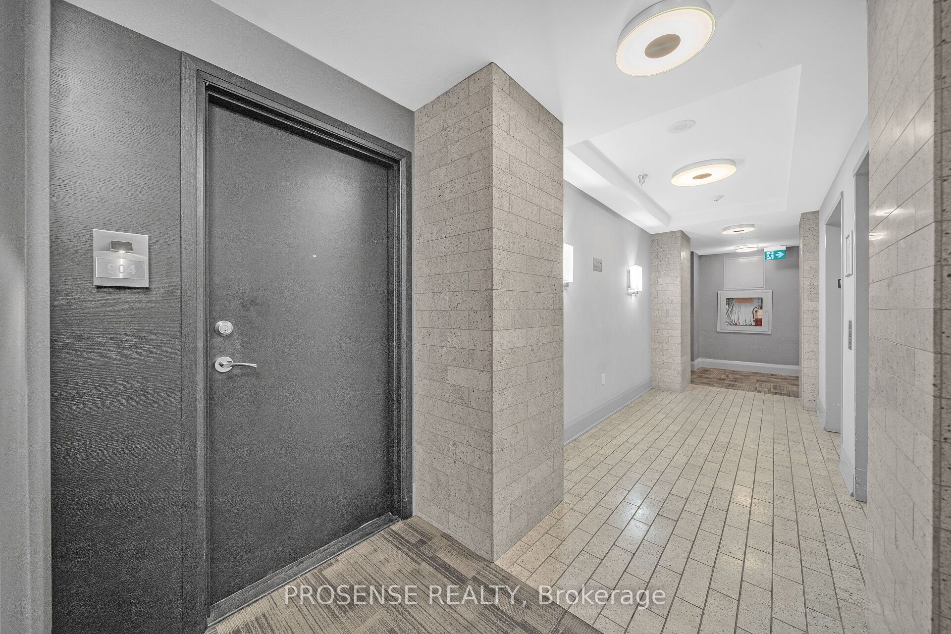 45 Yorkland Boulevard 904