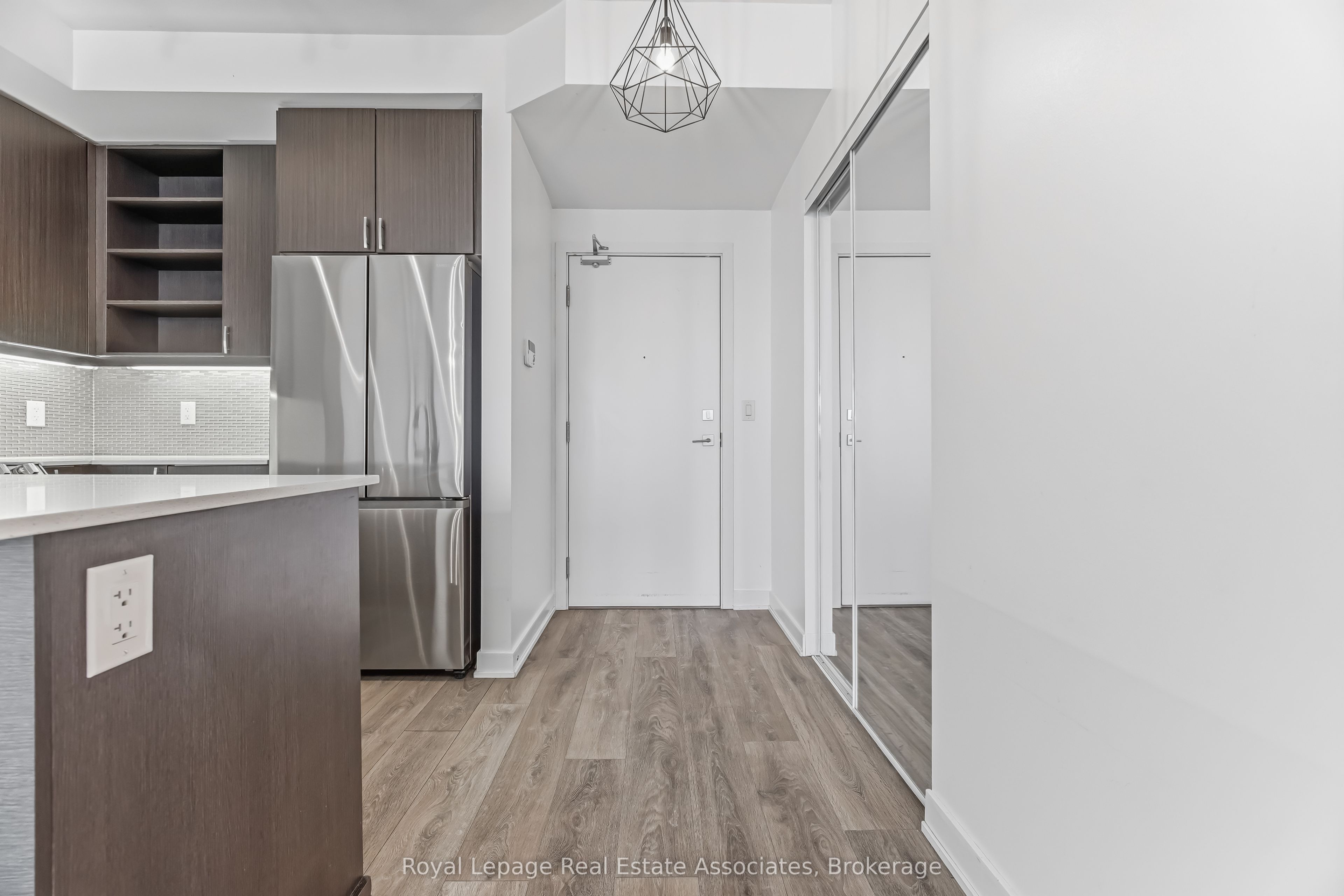 4633 Glen Erin Drive 407