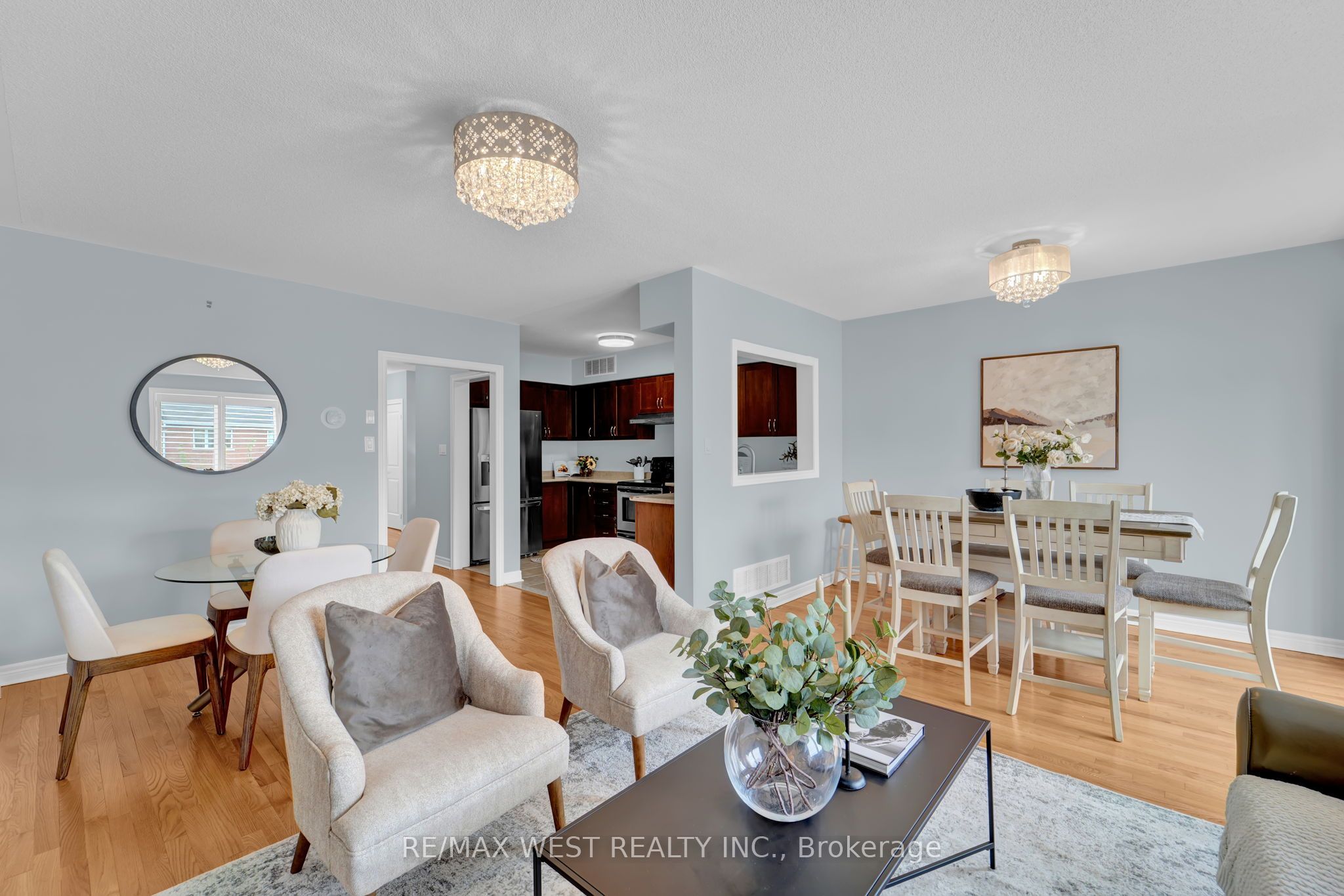 121 Carrier Crescent