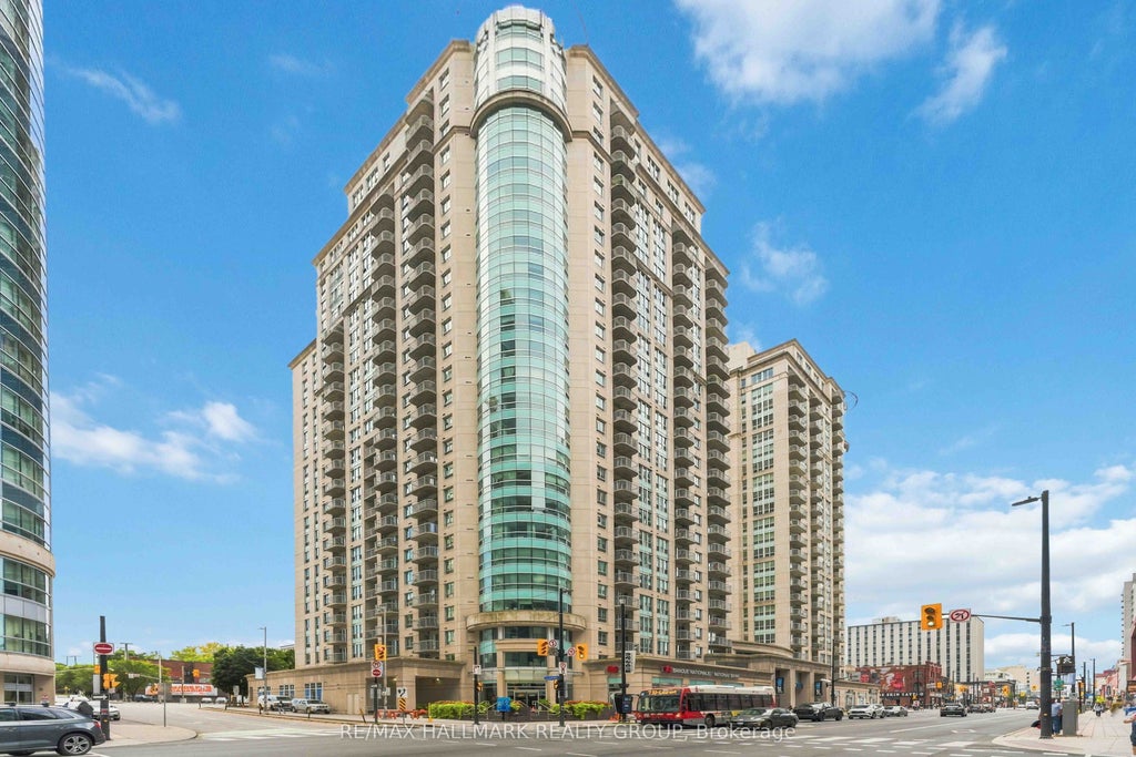 Photo of 234 Rideau Street #1902, Lower Town - Sandy Hill, ON K1N 0A9 (MLS # X13711472)