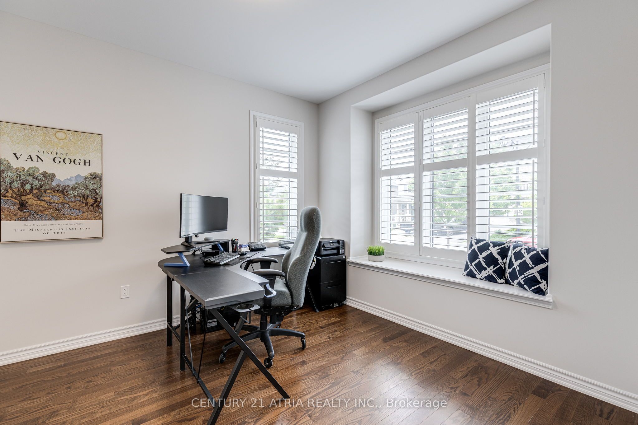 122 Degraaf Crescent