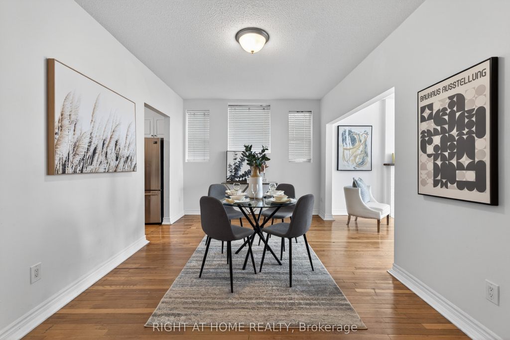 Photo of 412 Jarvis Street #301, Toronto, ON M4Y 2G6 (MLS # C13139768)