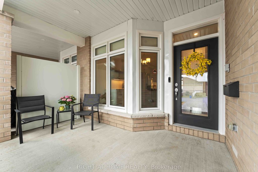 Photo of 14 Kayenta Street, Stittsville - Munster - Richmond, ON K2S 2K8 (MLS # X13008190)
