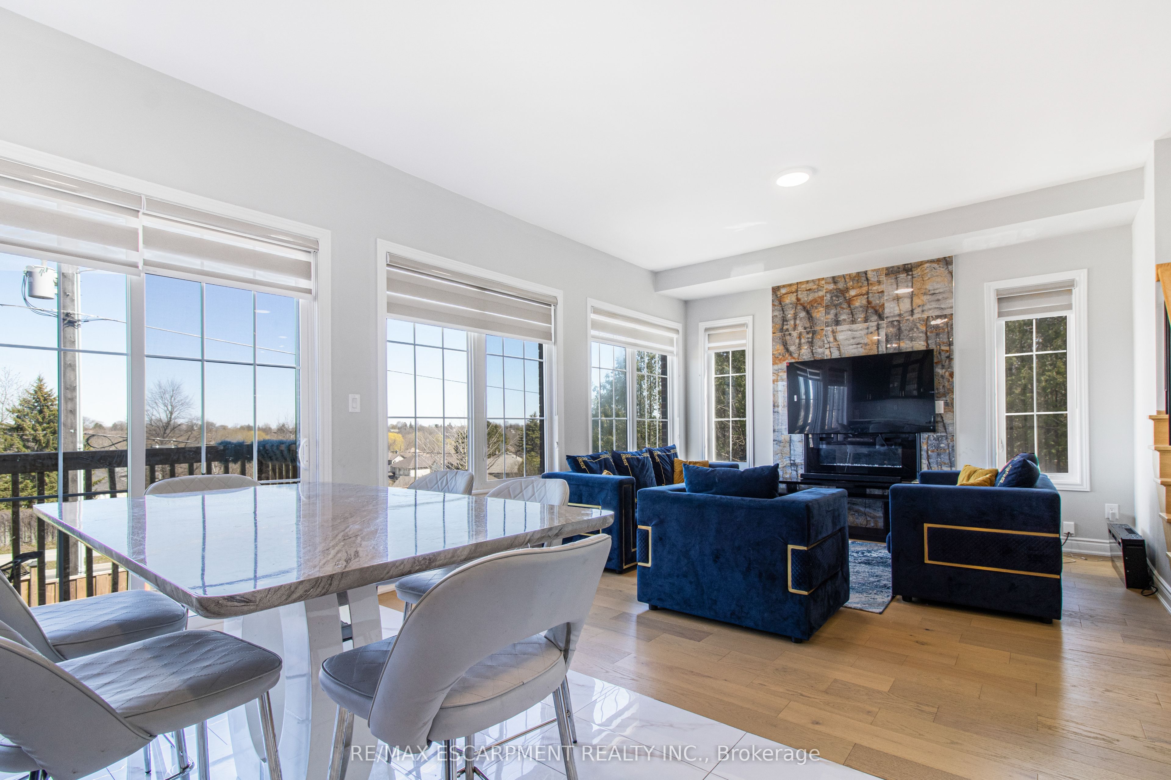 487 Aztec Drive 2