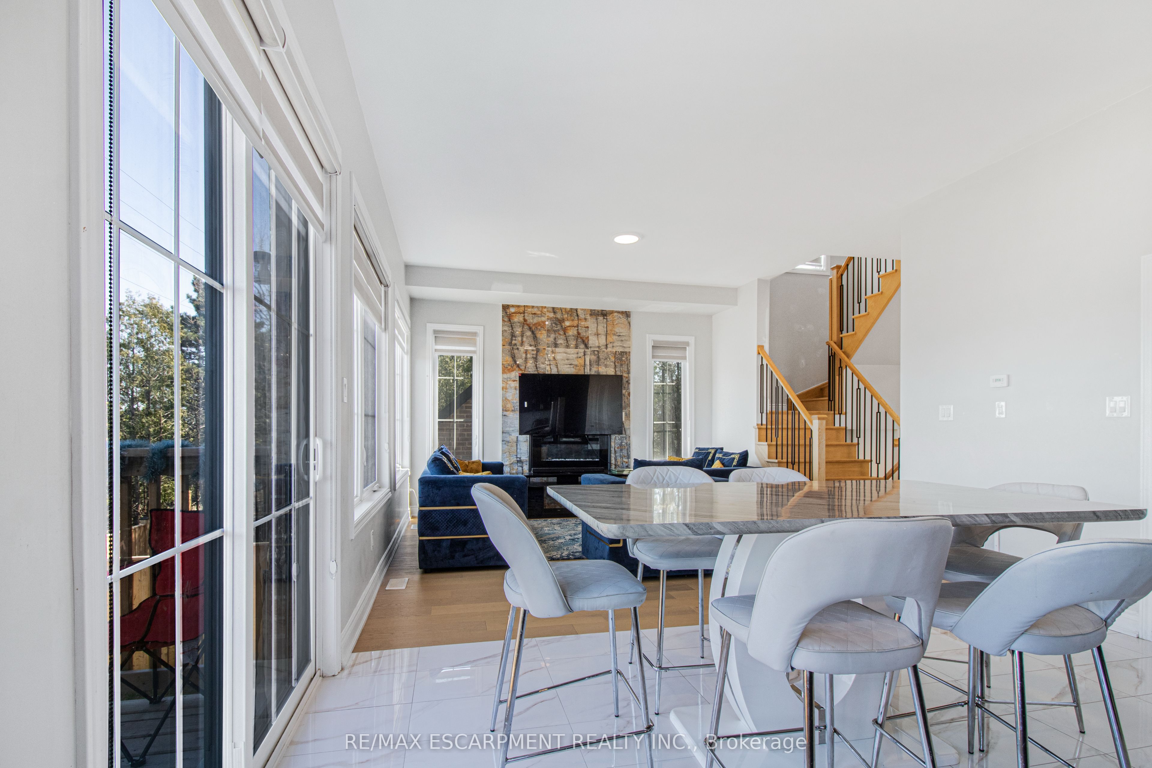 487 Aztec Drive 2