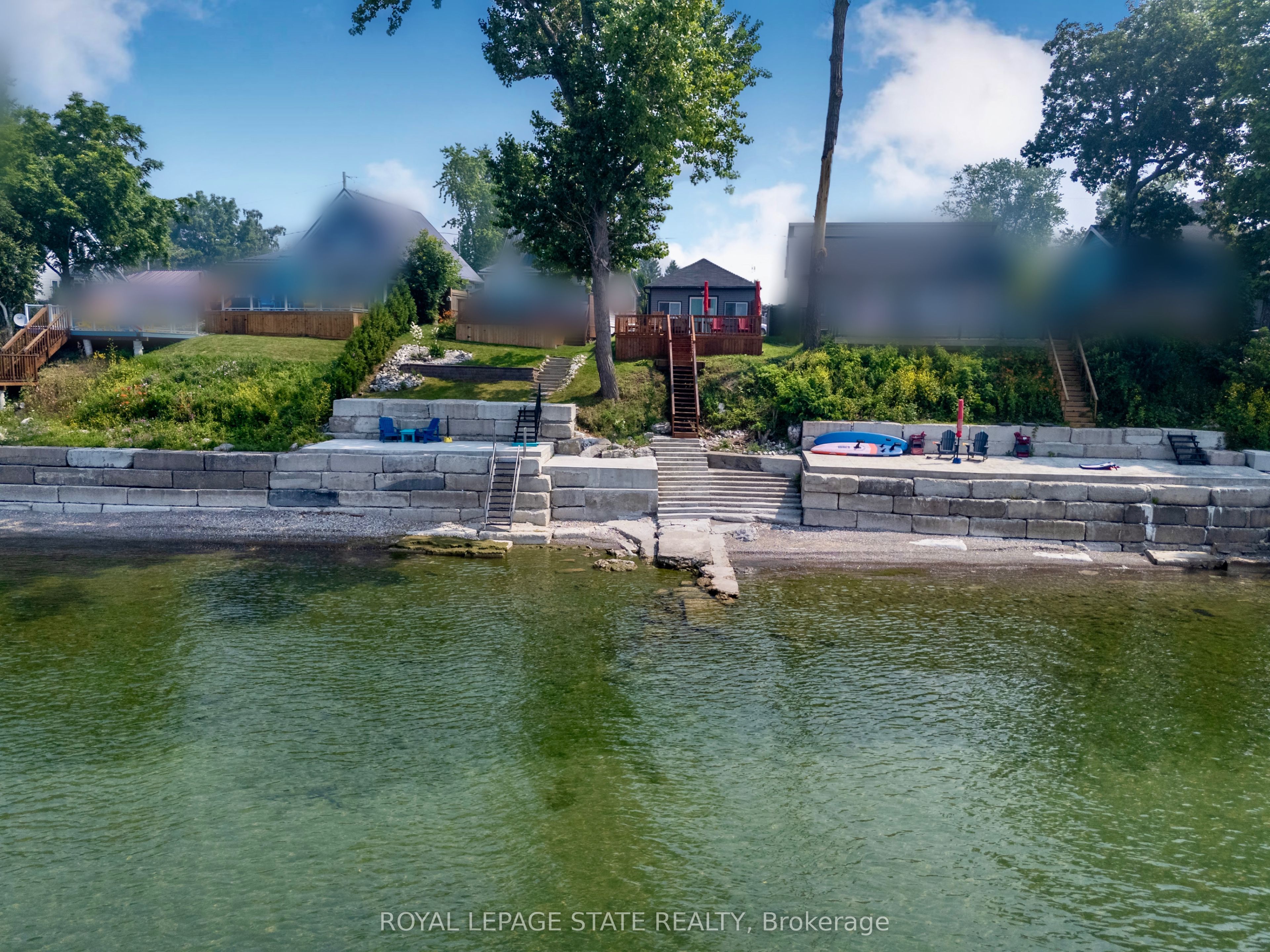 6 Lakeside Drive