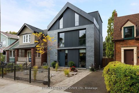 60 Hiltz Avenue Toronto ON M4L 2N5