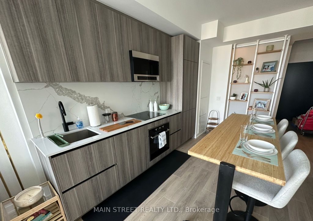 Photo of 117 Broadway Avenue #2207, Toronto, ON M4P 1V3 (MLS # C12457695)
