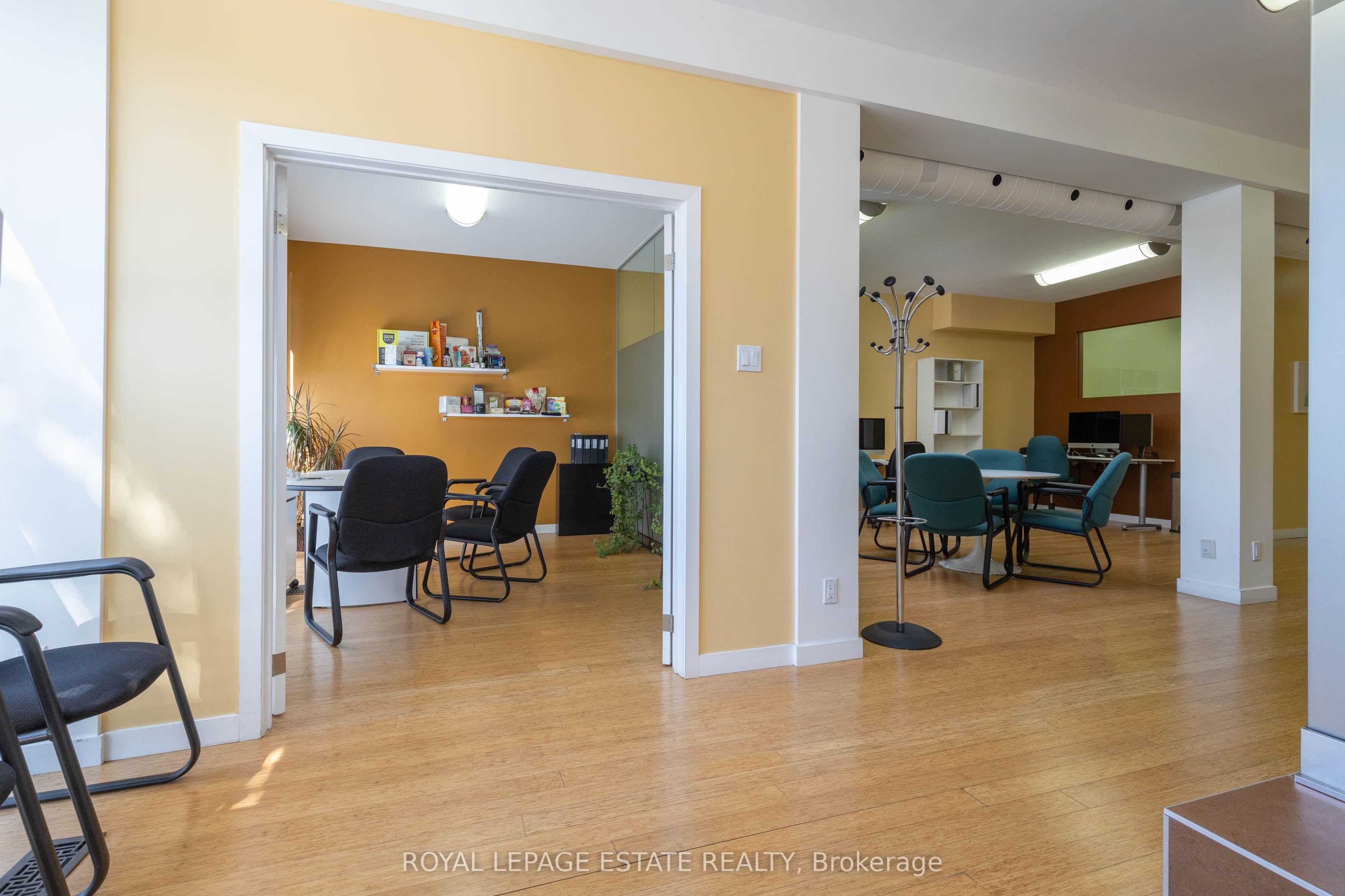 432/434 Queen Street E