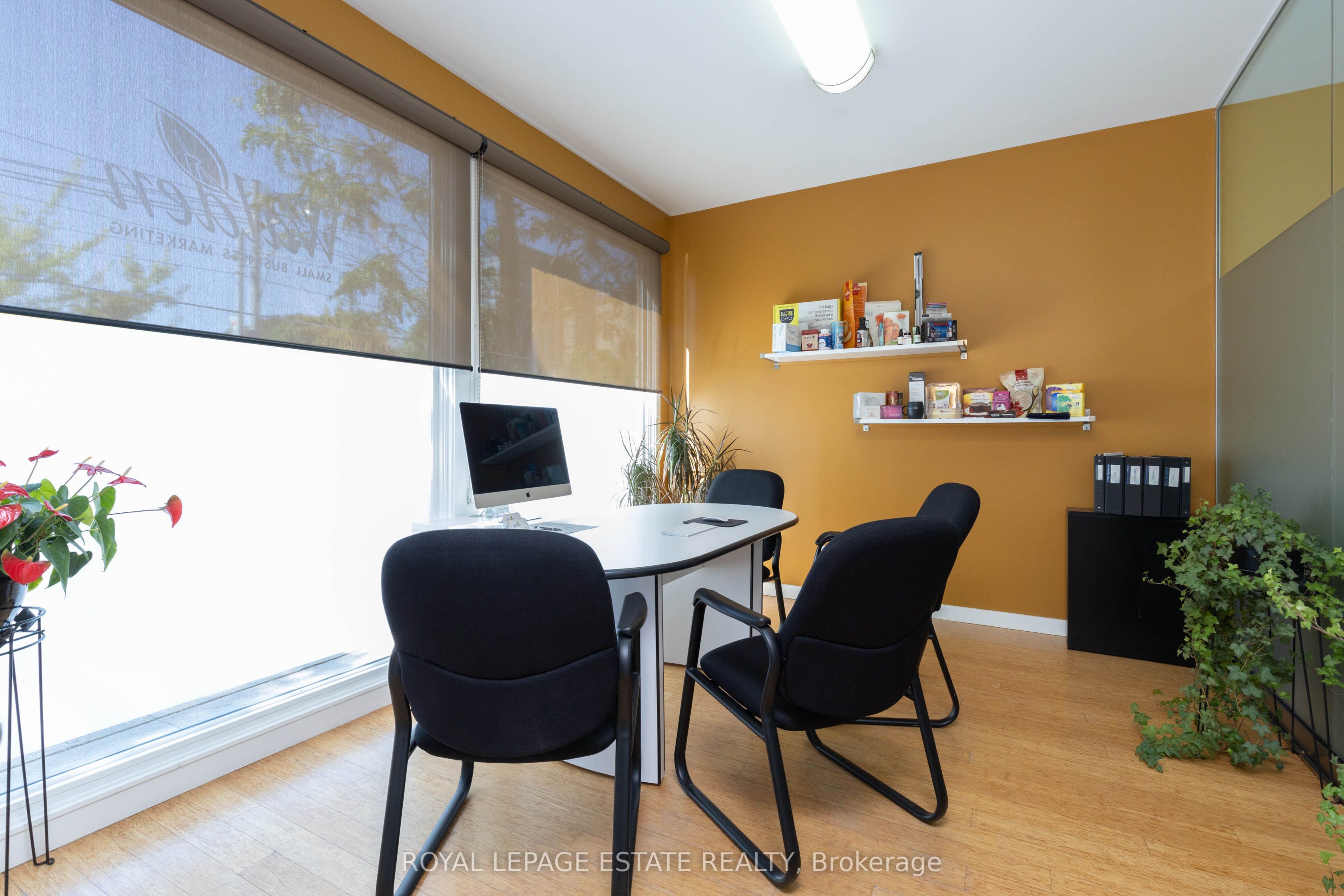 432/434 Queen Street E