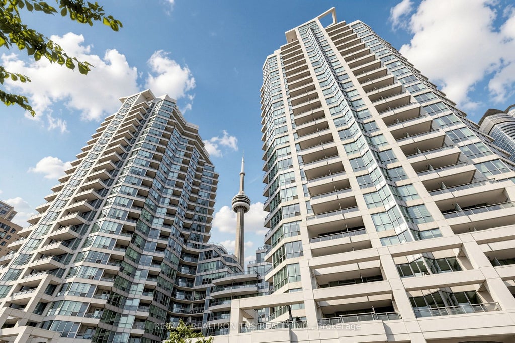 Photo of 228 Queens Quay W #1501, Toronto, ON M5J 2X1 (MLS # C13849770)